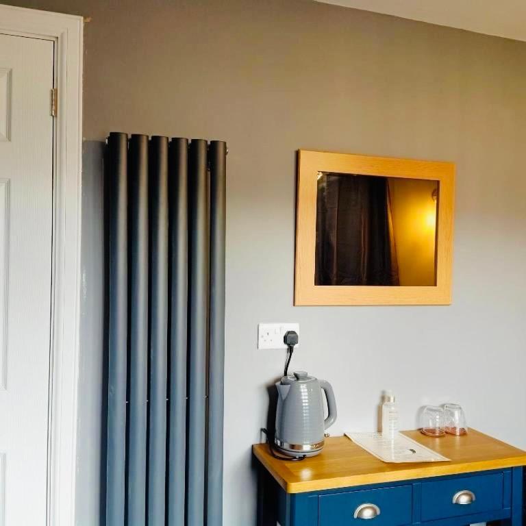 The Milton Accommodation Elgin Extérieur photo