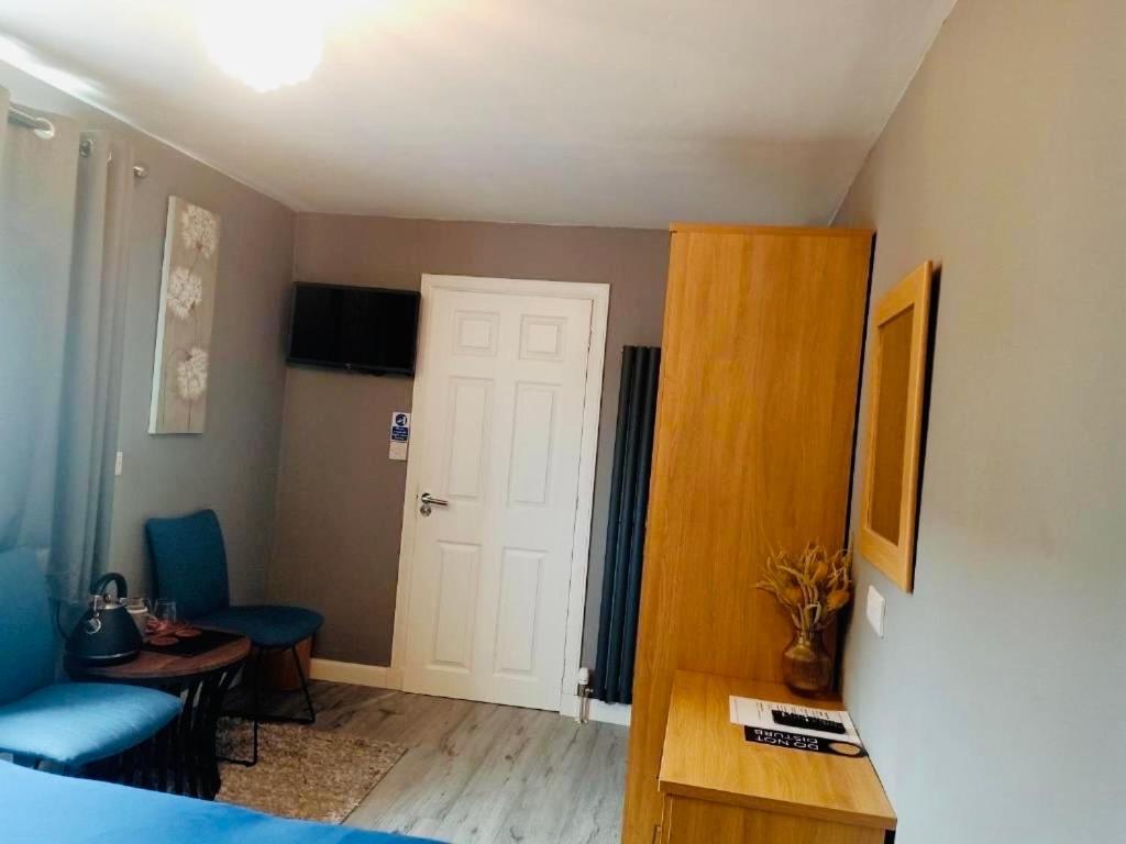 The Milton Accommodation Elgin Extérieur photo