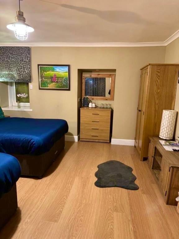 The Milton Accommodation Elgin Extérieur photo