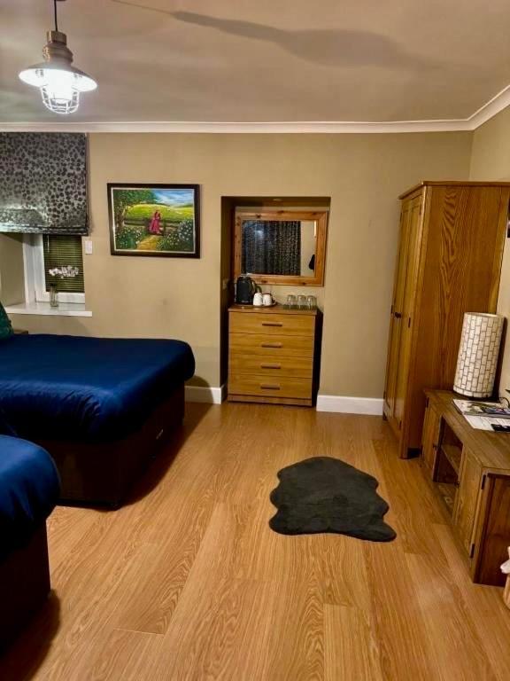 The Milton Accommodation Elgin Extérieur photo