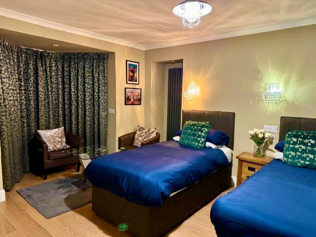 The Milton Accommodation Elgin Extérieur photo